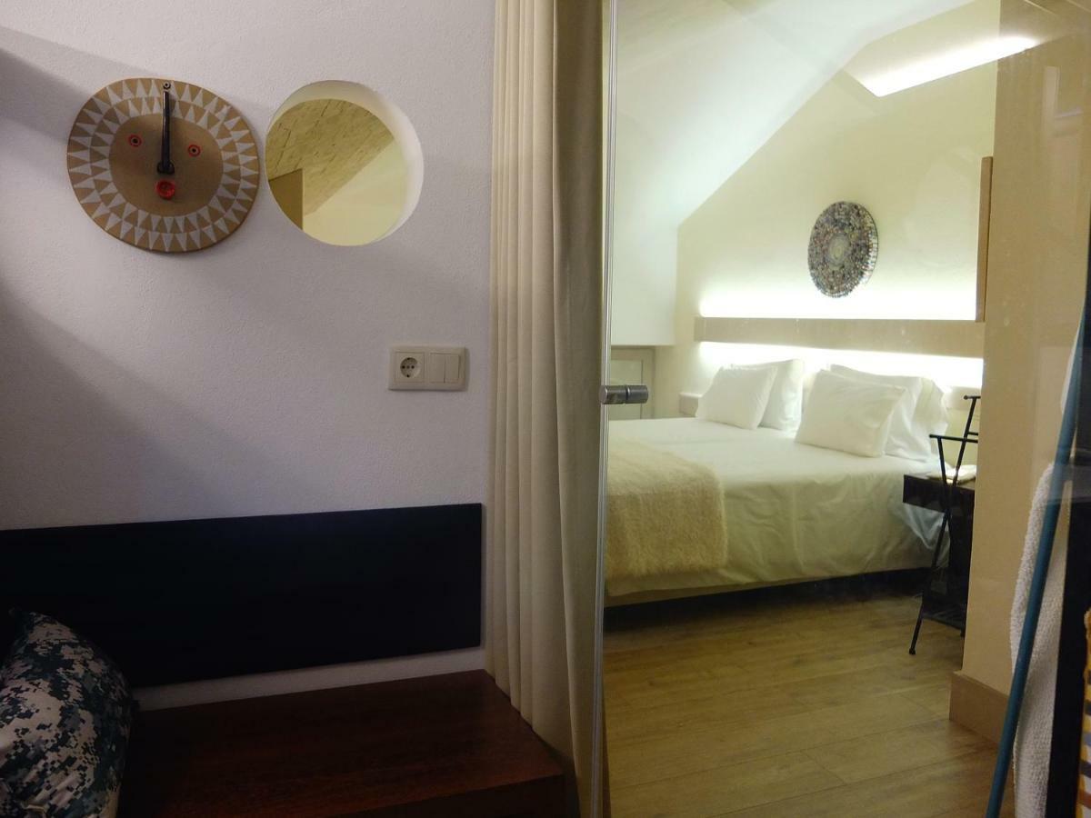 Family Secrets Santo Andre Villa Санта Мария да Фейра Екстериор снимка